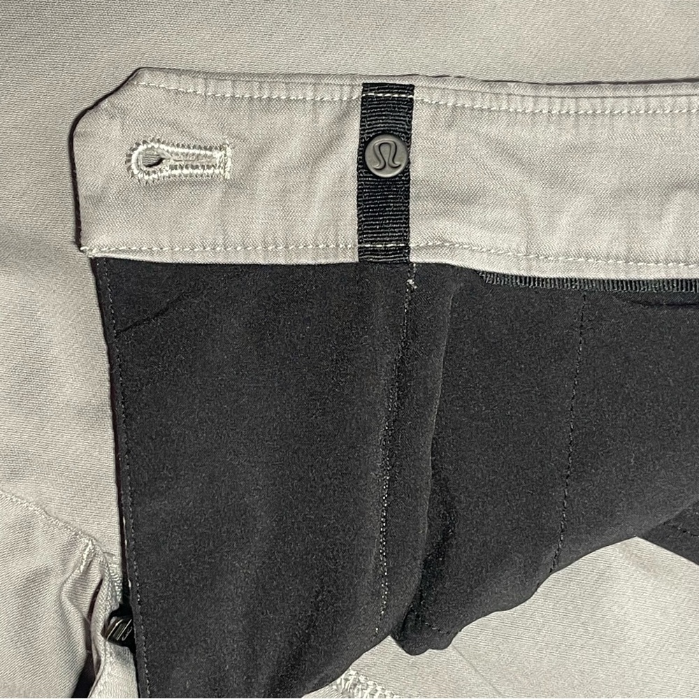 Lululemon Men’s Commission Classic Stretch Pants Gray welt pockets Size 34 x 26 - Picture 5 of 8